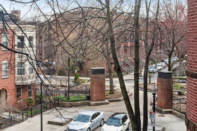 17 Follen St 3F, Boston, MA 02116