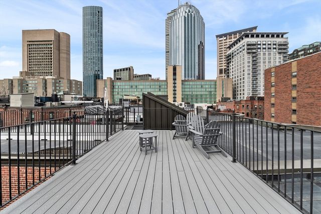 17 Follen St 3F, Boston, MA 02116