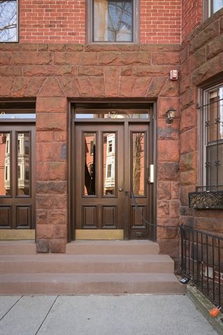 17 Follen St 3F, Boston, MA 02116