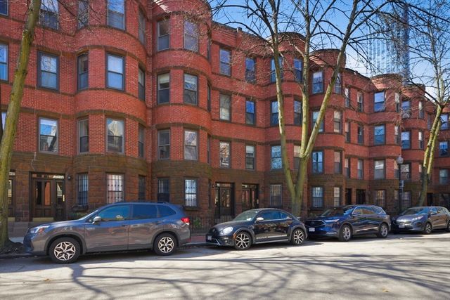 17 Follen St 3F, Boston, MA 02116