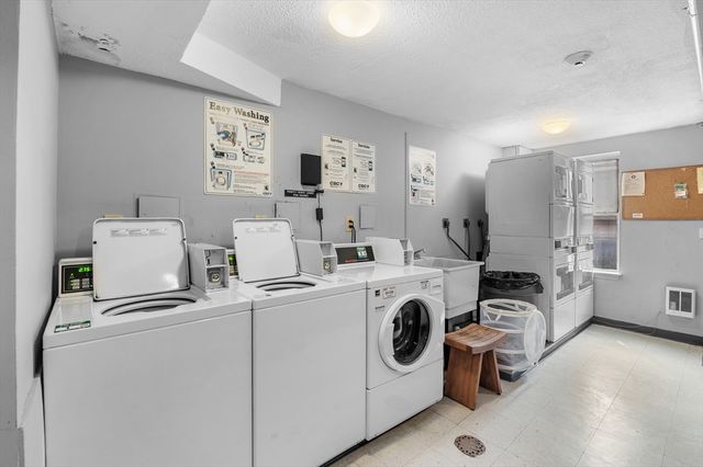 17 Follen St 3F, Boston, MA 02116