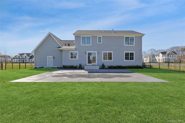 6 Margareta Court, Westhampton Beach, NY 11978