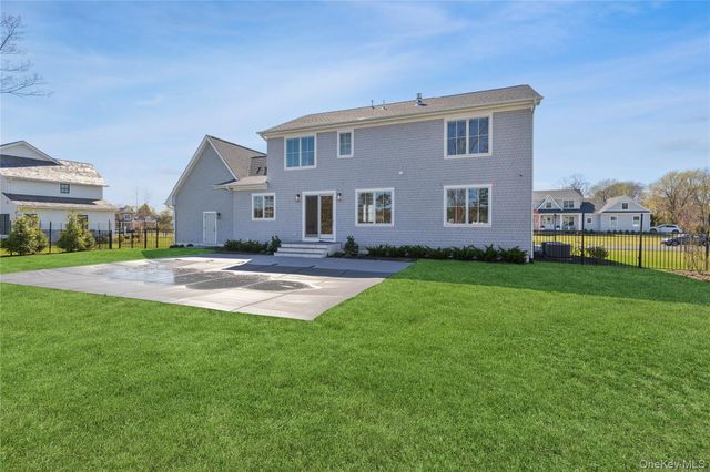 6 Margareta Court, Westhampton Beach, NY 11978