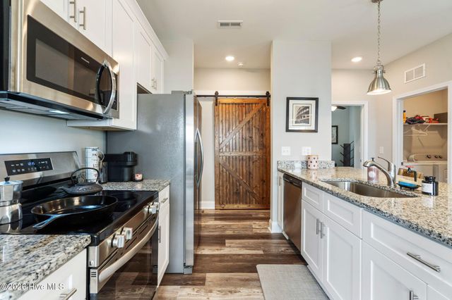 1137 Dan Owen Drive, Hampstead, NC 28443