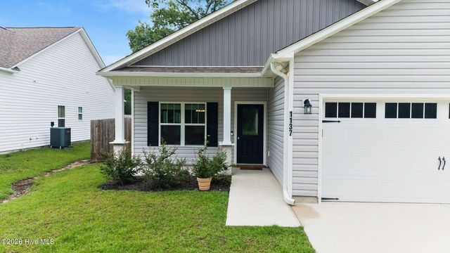 1137 Dan Owen Drive, Hampstead, NC 28443
