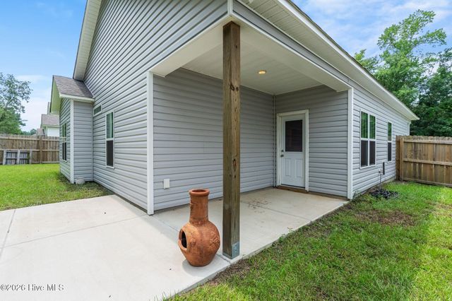 1137 Dan Owen Drive, Hampstead, NC 28443