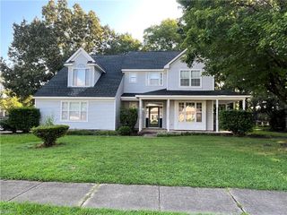 1201 Hillside AVE, Chesapeake, VA 23322