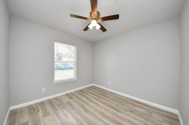 10507 Royal Oaks Drive, Houston, TX 77016