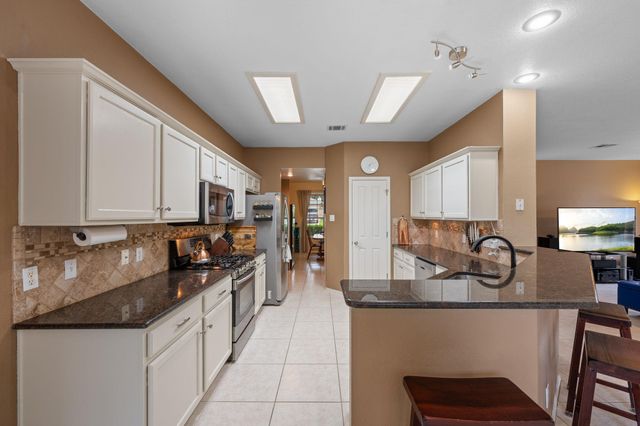 8125 Luling LN, Austin, TX 78729