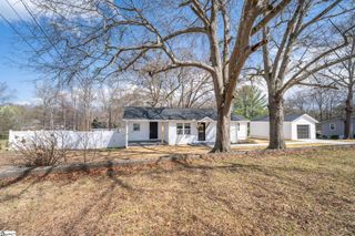509 S Bomar Avenue, Landrum, SC 29356