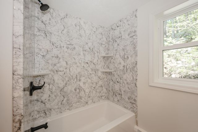 50 GREAT HILL Road, Newmarket, NH 03857