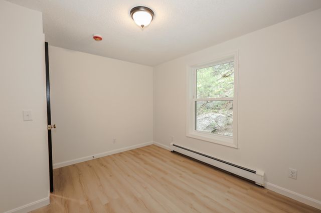 50 GREAT HILL Road, Newmarket, NH 03857