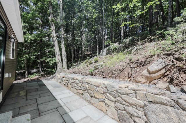 50 GREAT HILL Road, Newmarket, NH 03857
