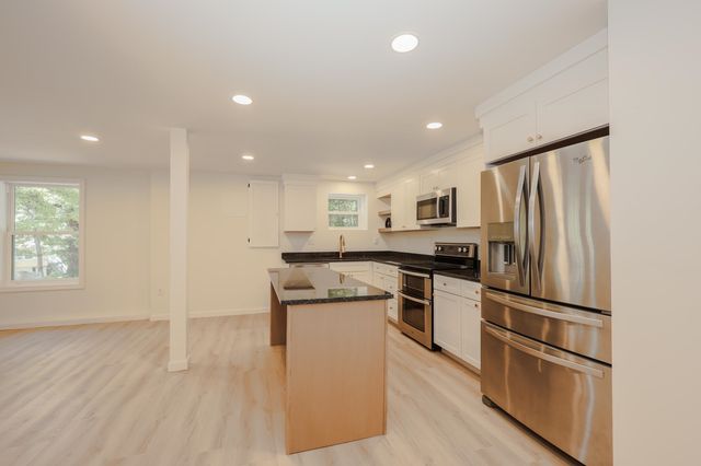 50 GREAT HILL Road, Newmarket, NH 03857