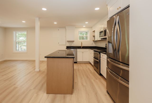 50 GREAT HILL Road, Newmarket, NH 03857