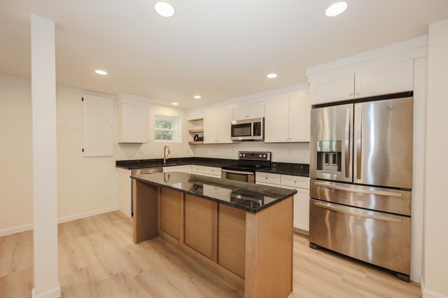50 GREAT HILL Road, Newmarket, NH 03857