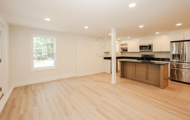50 GREAT HILL Road, Newmarket, NH 03857