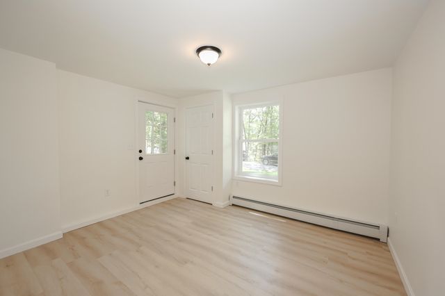 50 GREAT HILL Road, Newmarket, NH 03857