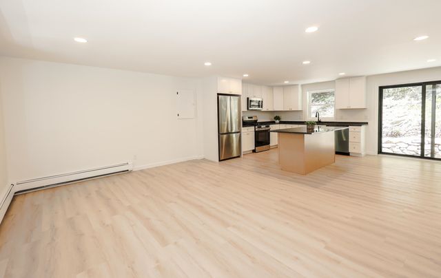 50 GREAT HILL Road, Newmarket, NH 03857
