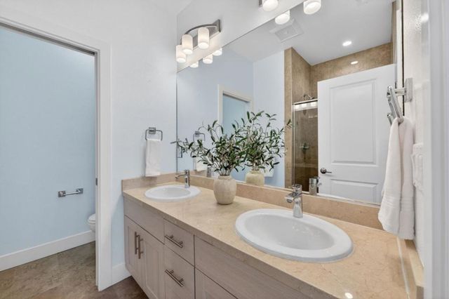 1083 Ed Roth Terrace, Sunnyvale, CA 94086