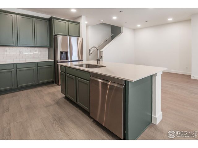 4894 River Roads Dr, Timnath, CO 80547