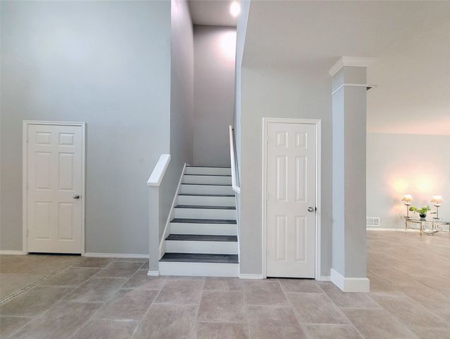 2752 Stallion Drive, Little Elm, TX 75068