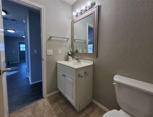 2752 Stallion Drive, Little Elm, TX 75068