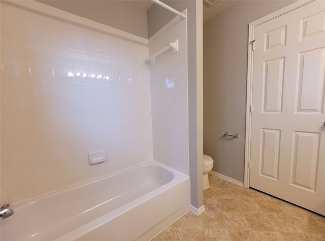 2752 Stallion Drive, Little Elm, TX 75068