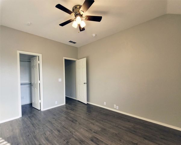 2752 Stallion Drive, Little Elm, TX 75068