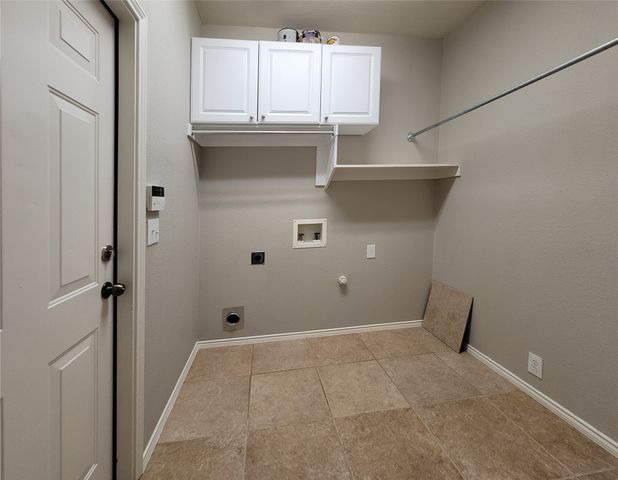 2752 Stallion Drive, Little Elm, TX 75068