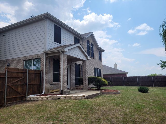 2752 Stallion Drive, Little Elm, TX 75068