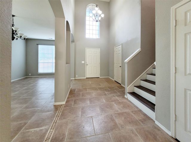 2752 Stallion Drive, Little Elm, TX 75068