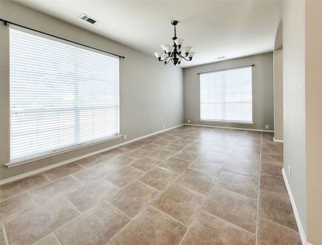 2752 Stallion Drive, Little Elm, TX 75068