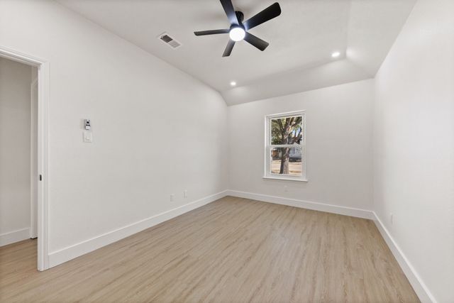 3305 Bridgewater Drive, Rowlett, TX 75088