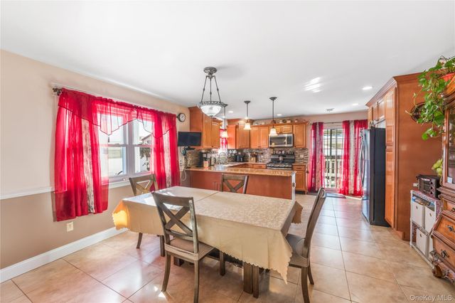 588 Yetman Avenue, Staten Island, NY 10307