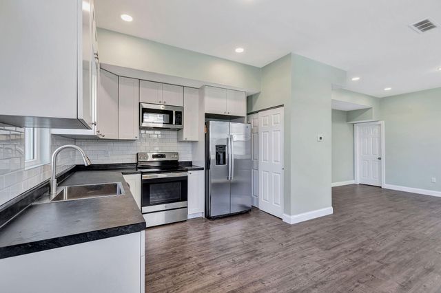 1302 Russell Street, Covington, KY 41011