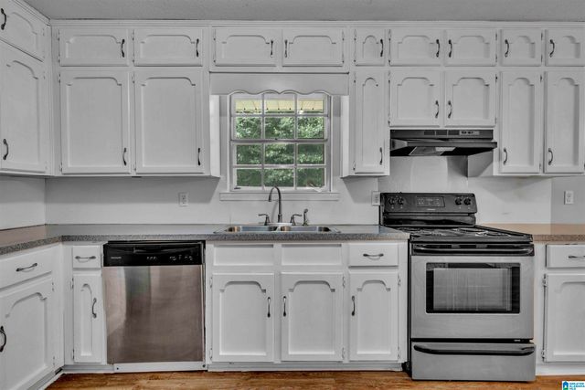 607 GREEN BOULEVARD, Adamsville, AL 35005