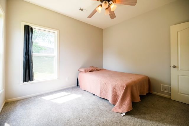 1901 LIMESTONE AVE, Columbia, MO 65203