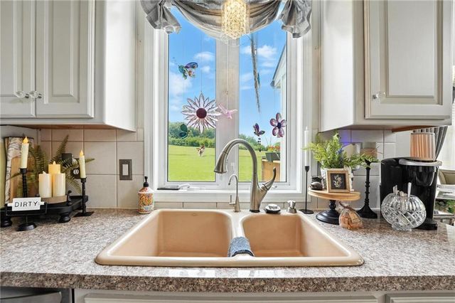 414 S Borgman Road, Buckner, MO 64016