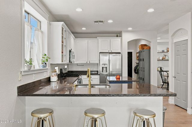 17698 W POST Drive, Surprise, AZ 85388