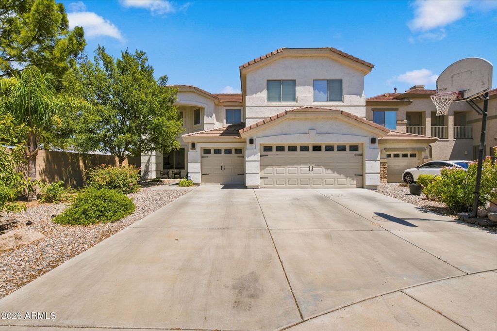 17698 W POST Drive, Surprise, AZ 85388 — photo 2