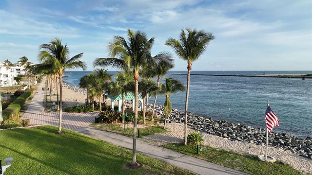 182 Lake Drive 5202, Palm Beach Shores, FL 33404