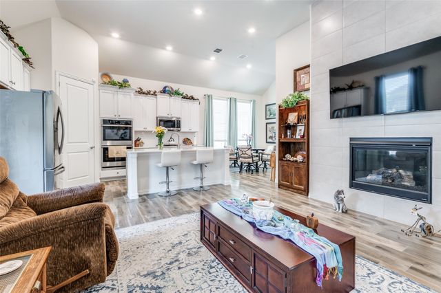 4838 Forest Crest Parkway, Arlington, TX 76005