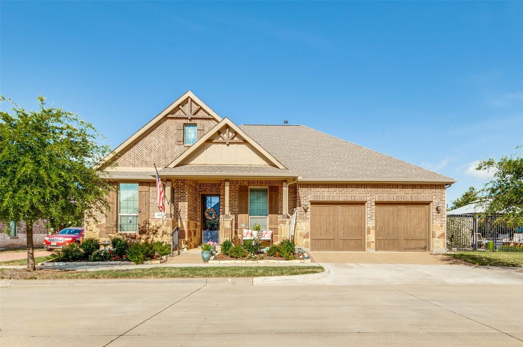 4838 Forest Crest Parkway, Arlington, TX 76005