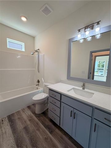 1313 NE Redwood Court, Oak Grove, MO 64075