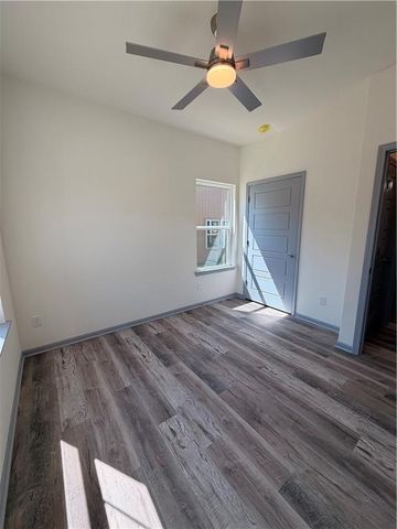 1313 NE Redwood Court, Oak Grove, MO 64075