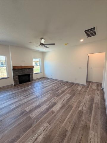 1313 NE Redwood Court, Oak Grove, MO 64075