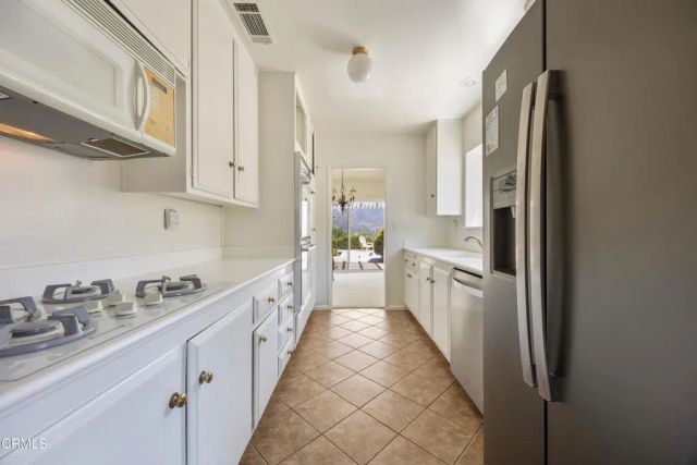 9424 Crystal View Drive, Tujunga, CA 91042