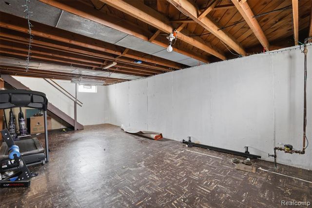 26604 Osmun Street, Madison Heights, MI 48071