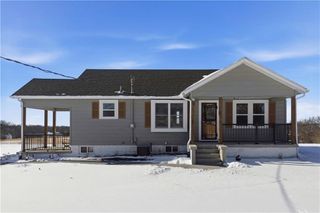 17675 Evans Road, Tonganoxie, KS 66086